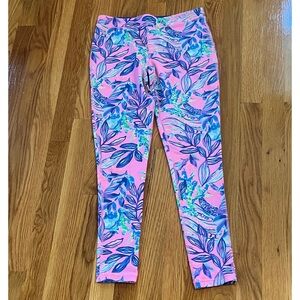 Lilly Pulitzer Vibrant Pink and Blue Leaf Leggings